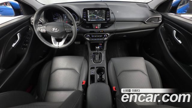 Hyundai i30 — interior