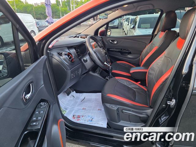 Renault Korea QM3 — interior