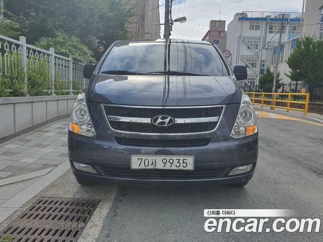 Hyundai Starex — exterior
