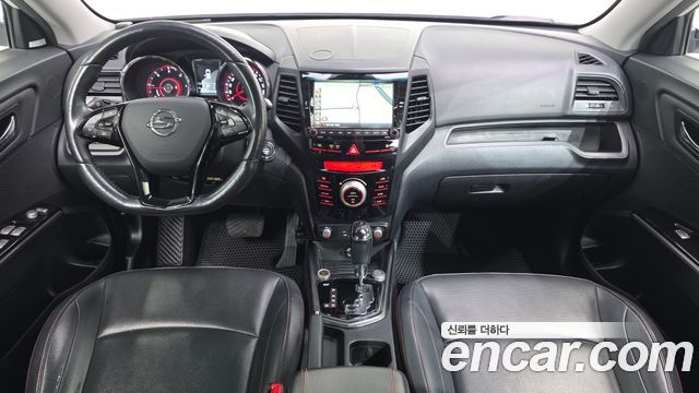 KG Mobility Tivoli — interior