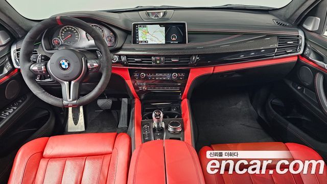 BMW X6 M — interior