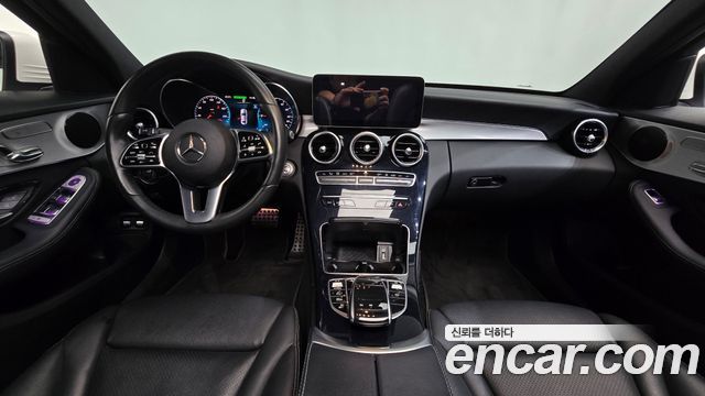 Mercedes-Benz C-Class — interior