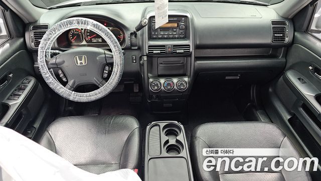 Honda CR-V — interior