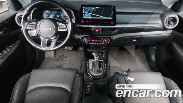 Kia K3 — interior