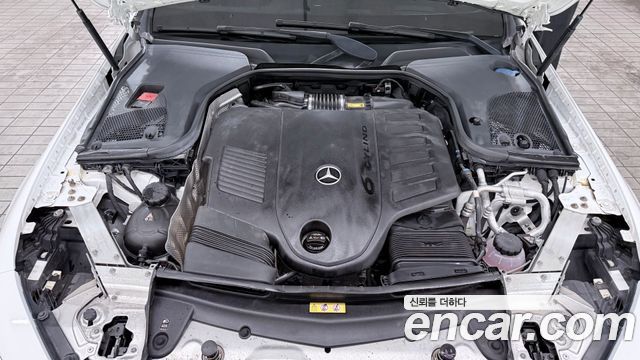 Mercedes-Benz CLS-Class — interior