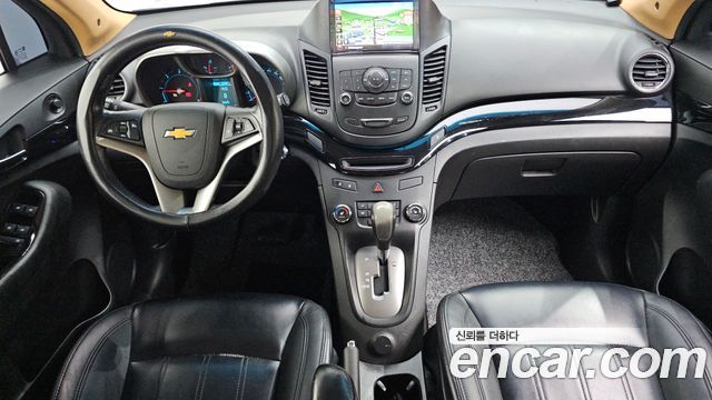 Chevrolet Korea Orlando — interior