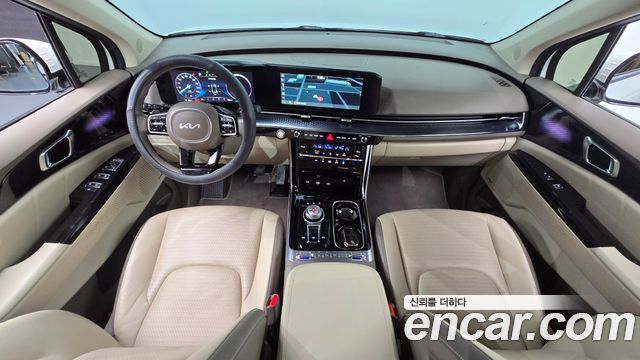 Kia Carnival — interior