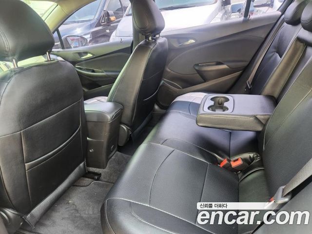 Chevrolet Korea Cruze — interior