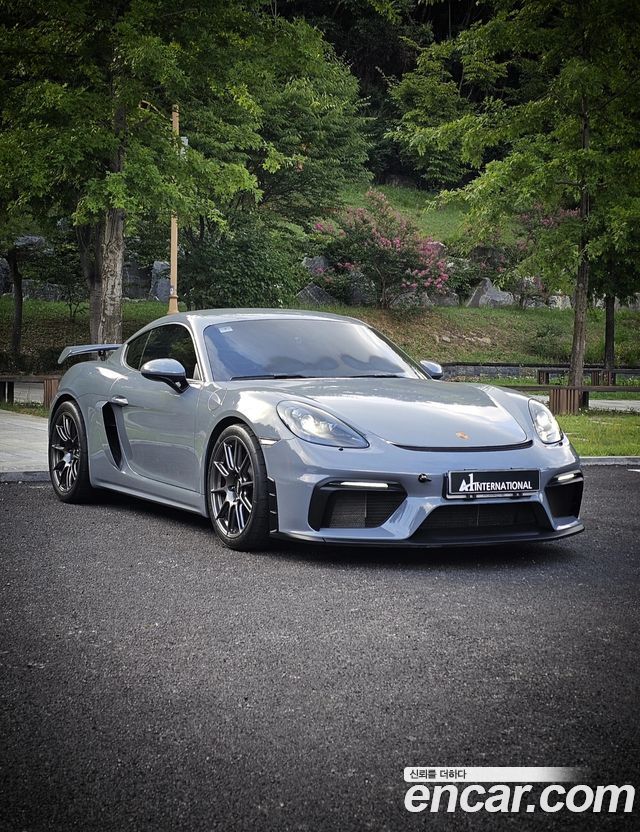 Porsche 718 — exterior