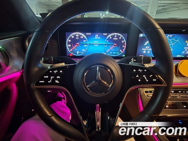 Mercedes-Benz E-Class — interior