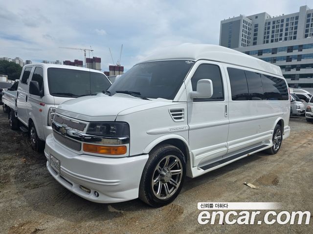 Chevrolet Express Van — exterior