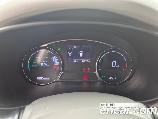 Kia Soul — interior