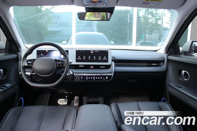 Hyundai IONIQ 5 — interior