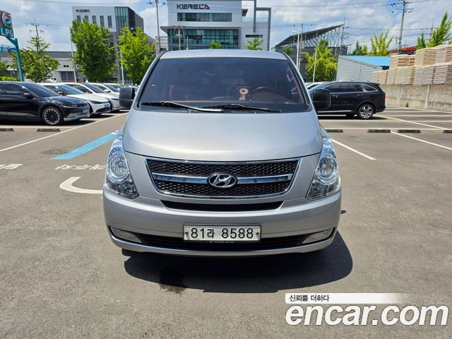 Hyundai Starex — exterior