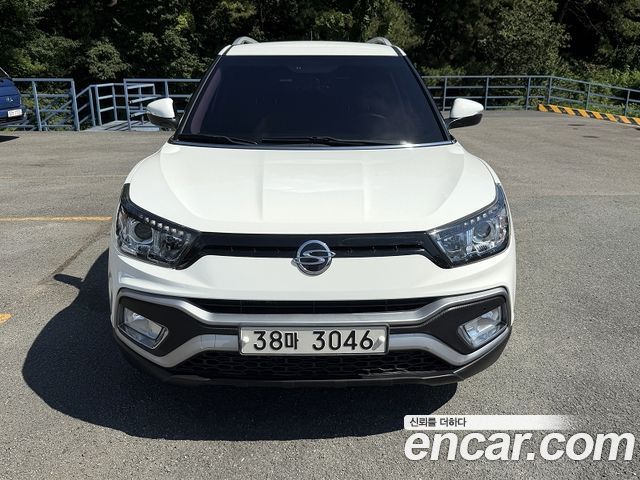 KG Mobility Tivoli — exterior