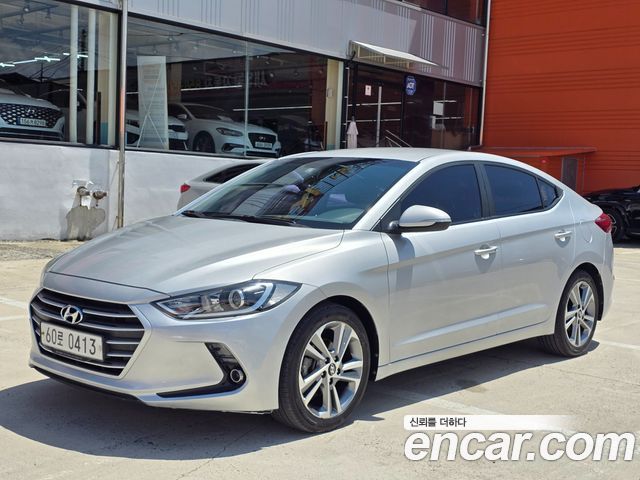 Hyundai Avante — exterior