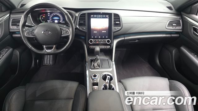 Renault Korea SM6 — interior