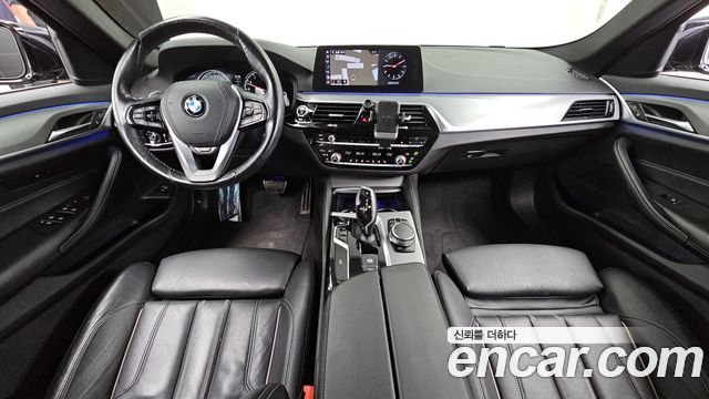 BMW 5 Series — interior