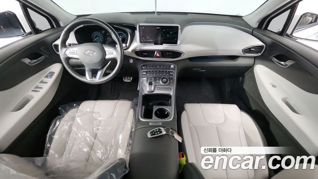 Hyundai Santa Fe — interior
