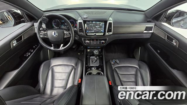 KG Mobility Rexton — interior