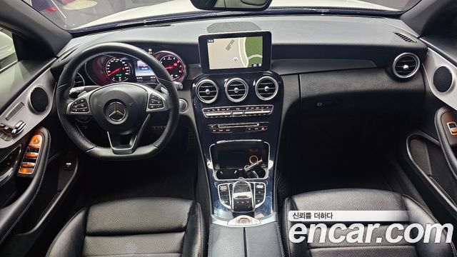 Mercedes-Benz C-Class — interior