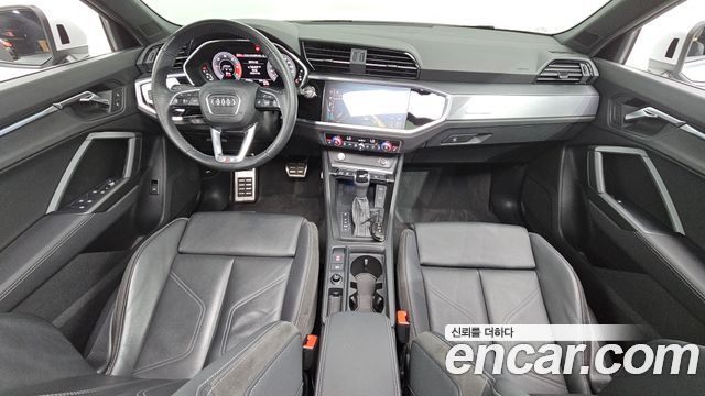 Audi Q3 — interior