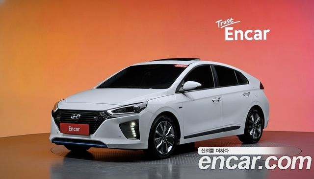 Hyundai Ioniq — exterior