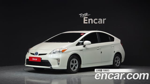 Toyota Prius — exterior
