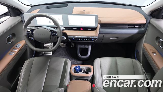 Hyundai IONIQ 5 — interior