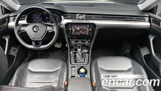 Volkswagen Arteon — interior
