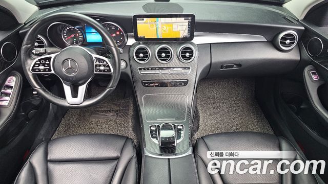 Mercedes-Benz C-Class — interior
