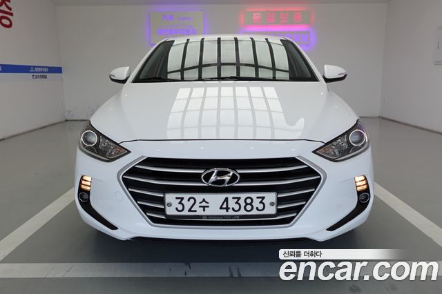 Hyundai Avante — exterior