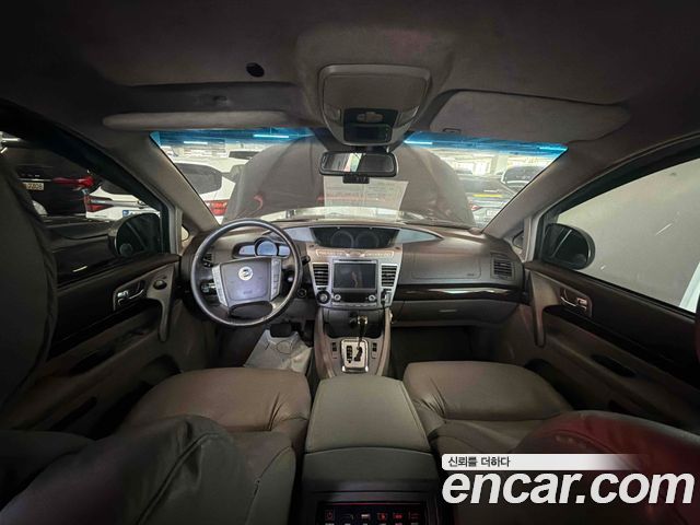 KG Mobility Korando — interior