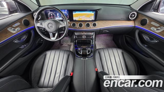 Mercedes-Benz E-Class — interior