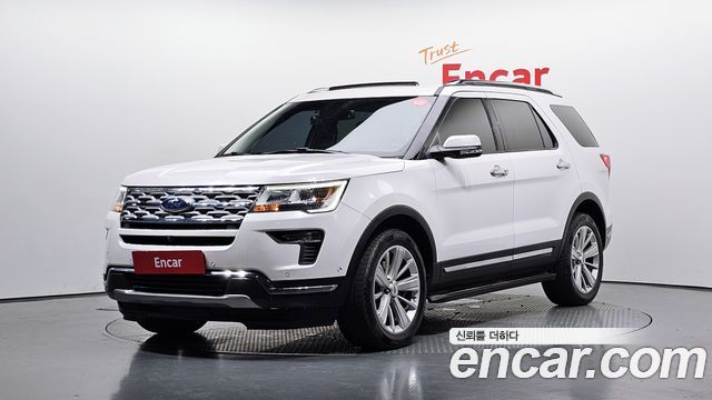 Ford Explorer — exterior