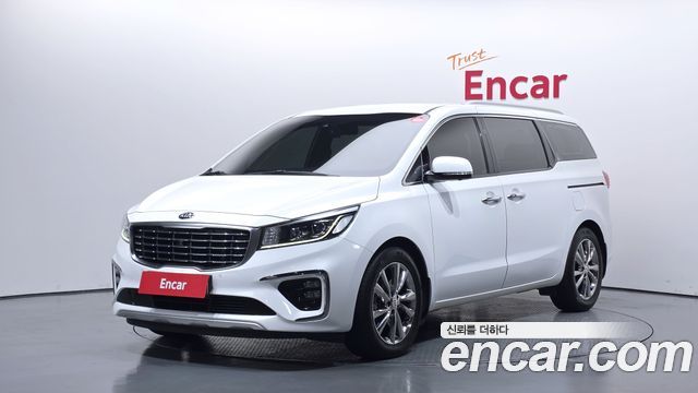 Kia Carnival — exterior