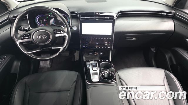 Hyundai Tucson — interior
