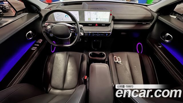 Hyundai IONIQ 5 — interior