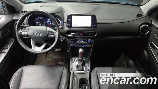 Hyundai Kona — interior