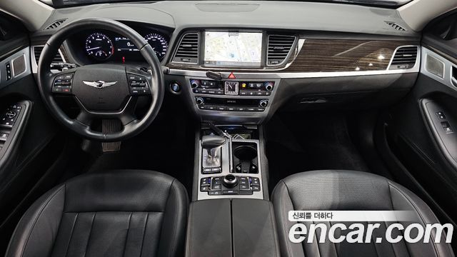 Genesis G80 — interior