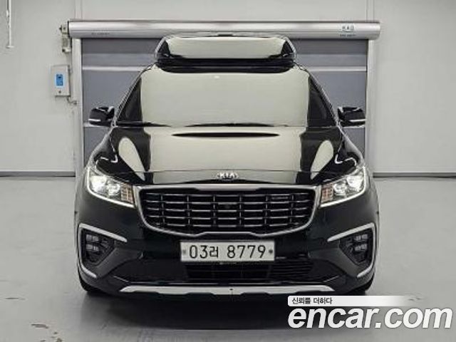 Kia Carnival — exterior