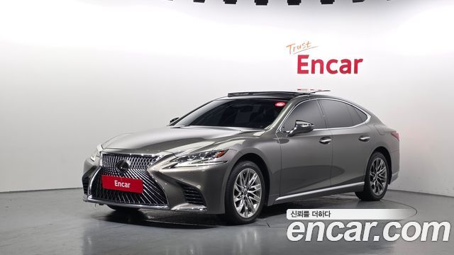 Lexus LS — exterior