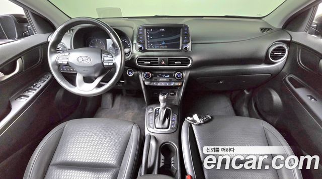 Hyundai Kona — interior