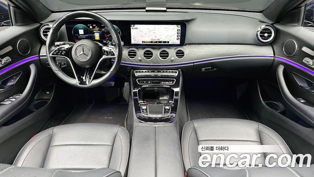 Mercedes-Benz E-Class — interior