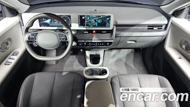 Hyundai IONIQ 5 — interior