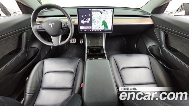 Tesla Model 3 — interior