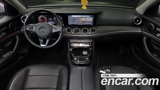 Mercedes-Benz E-Class — interior