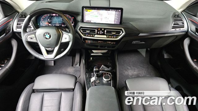 BMW X4 — interior