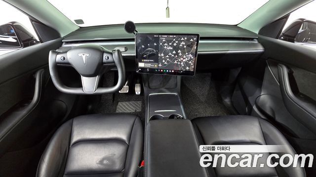 Tesla Model Y — interior
