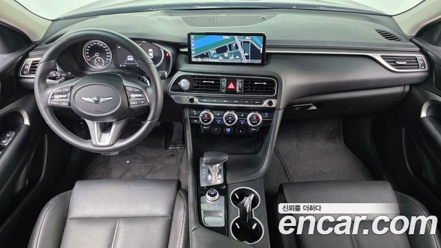Genesis G70 — interior